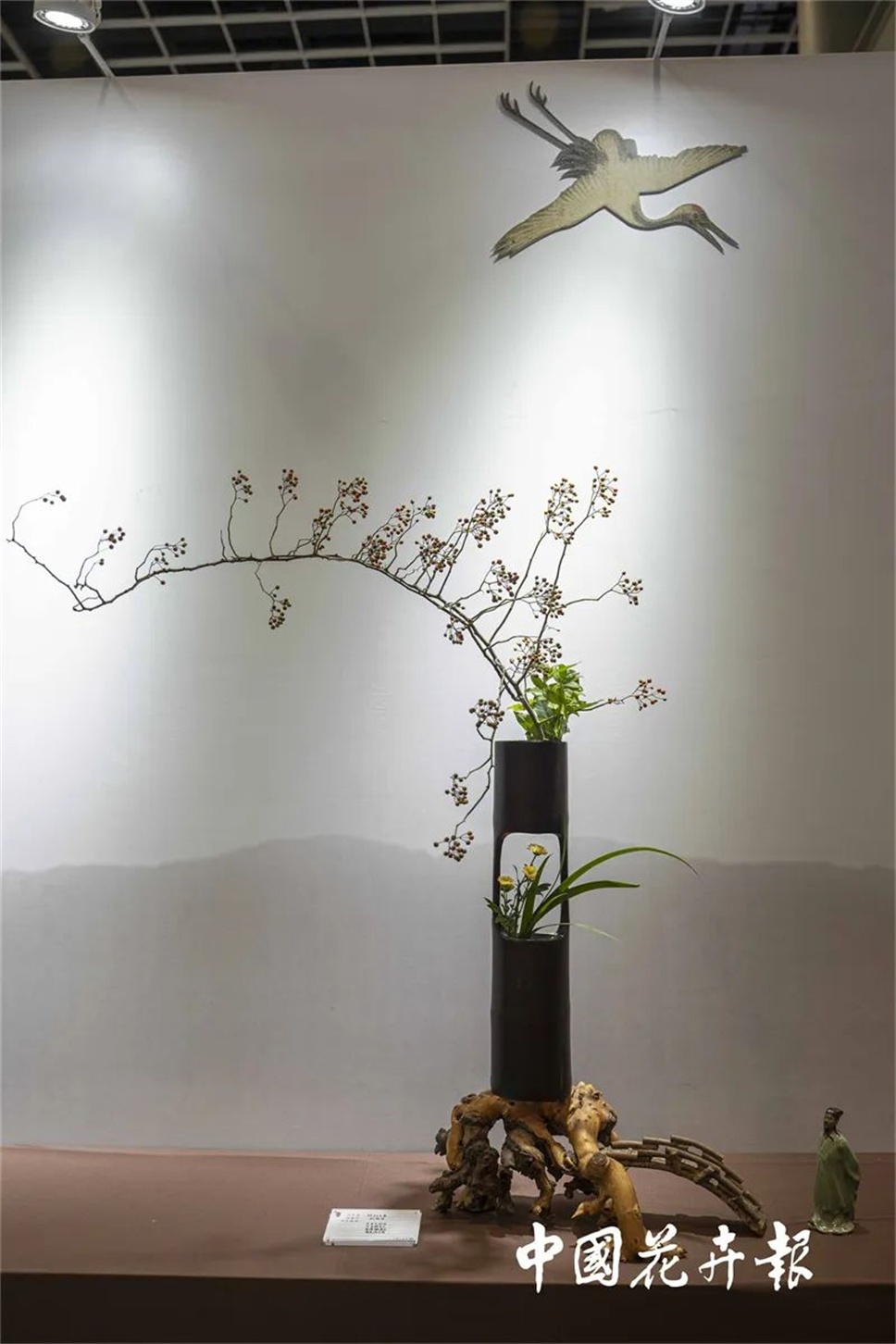 【采薇專欄】傳統(tǒng)插花要破圈兒?17個(gè)流派、名師的200個(gè)作品點(diǎn)亮南京“最美花展” 【采薇專欄】傳統(tǒng)插花要破圈兒?17個(gè)流派、名師的200個(gè)作品點(diǎn)亮南京“最美花展”