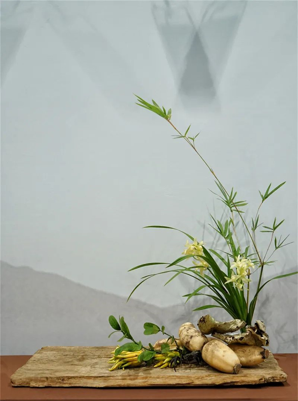 【采薇專欄】傳統(tǒng)插花要破圈兒?17個(gè)流派、名師的200個(gè)作品點(diǎn)亮南京“最美花展” 【采薇專欄】傳統(tǒng)插花要破圈兒?17個(gè)流派、名師的200個(gè)作品點(diǎn)亮南京“最美花展”