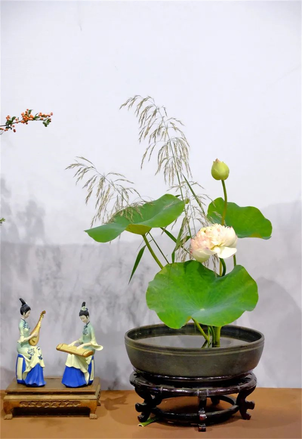 【采薇專欄】傳統(tǒng)插花要破圈兒?17個(gè)流派、名師的200個(gè)作品點(diǎn)亮南京“最美花展” 【采薇專欄】傳統(tǒng)插花要破圈兒?17個(gè)流派、名師的200個(gè)作品點(diǎn)亮南京“最美花展”