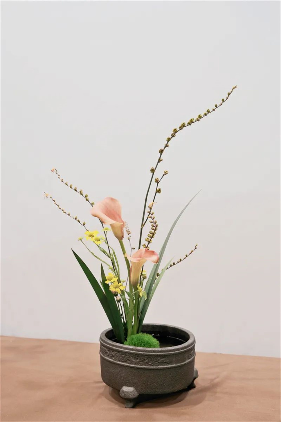 【采薇專欄】傳統(tǒng)插花要破圈兒?17個(gè)流派、名師的200個(gè)作品點(diǎn)亮南京“最美花展” 【采薇專欄】傳統(tǒng)插花要破圈兒?17個(gè)流派、名師的200個(gè)作品點(diǎn)亮南京“最美花展”