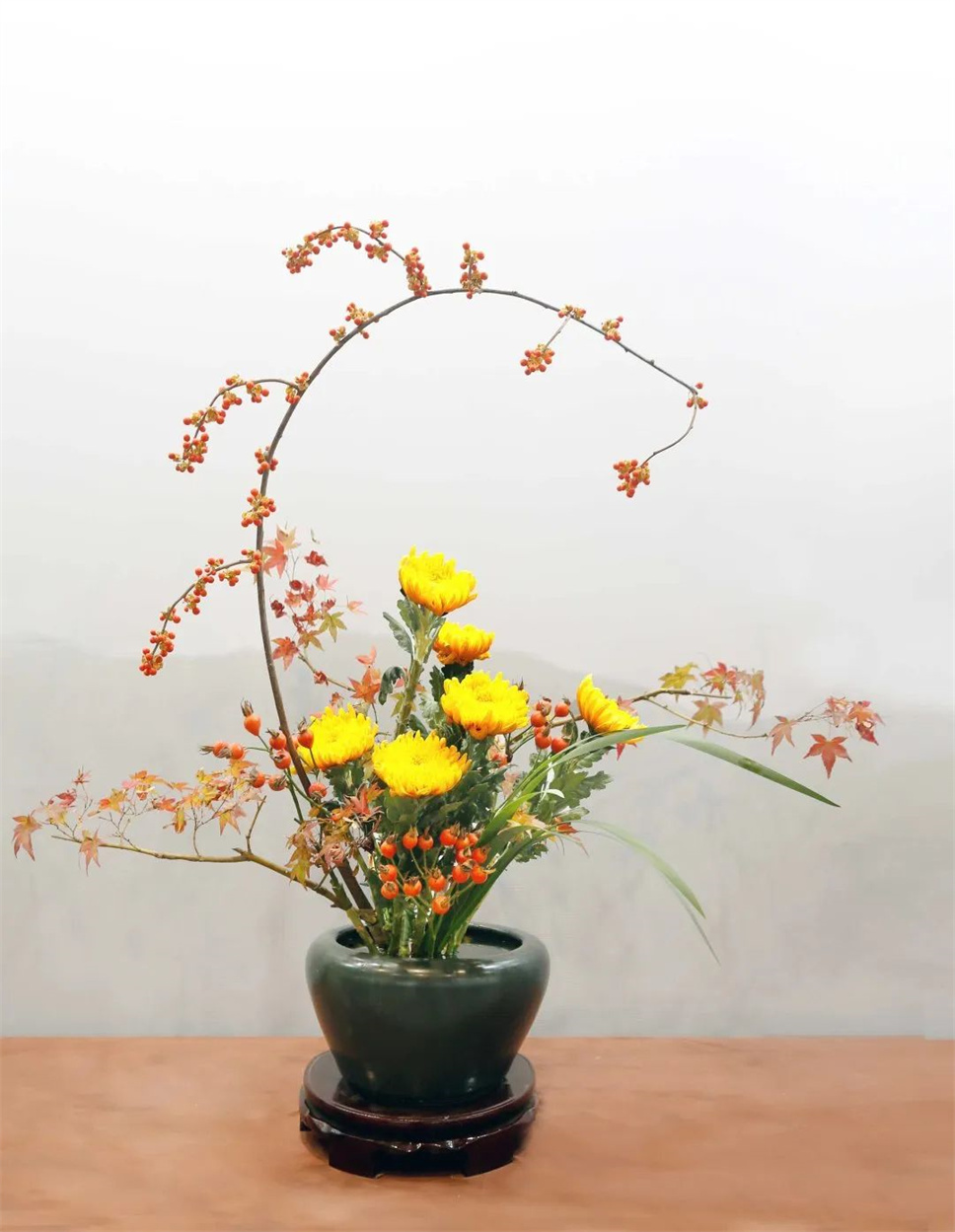 【采薇專欄】傳統(tǒng)插花要破圈兒?17個(gè)流派、名師的200個(gè)作品點(diǎn)亮南京“最美花展” 【采薇專欄】傳統(tǒng)插花要破圈兒?17個(gè)流派、名師的200個(gè)作品點(diǎn)亮南京“最美花展”